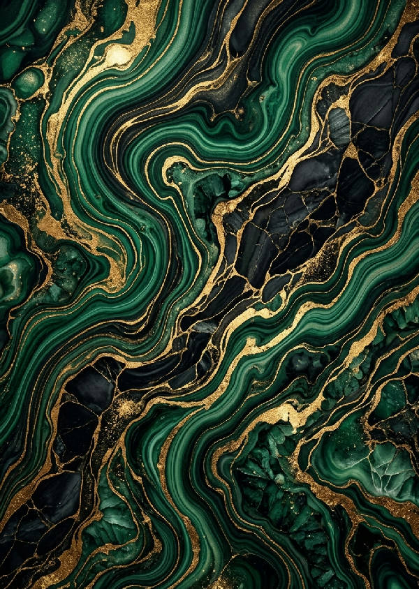 Närbild av abstrakt flytande marmormönster i nyanser av smaragdgrönt, teal och skimrande guld, med virvlande texturer och skiktade färger som ger ett djup. Guldiga ådringar blandas med de gröna tonerna.