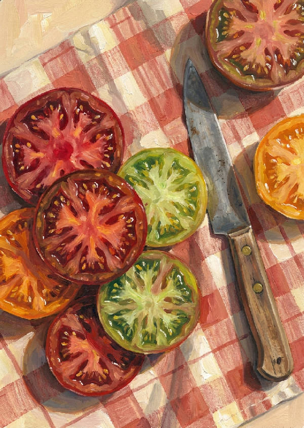 Detaljerad gouache av skivade tomater och rustik kniv på rutig duk. Mättade röda, orange, gula toner med varma skuggor.