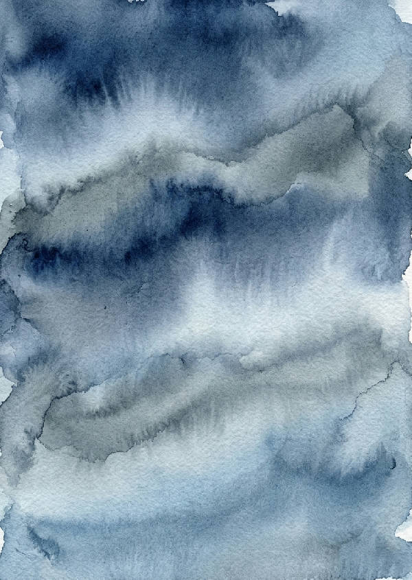 Stående akvarellmålning med flytande toner i djup indigoblå färg och mjuka vita skiftningar i en atmosfärisk abstrakt stil