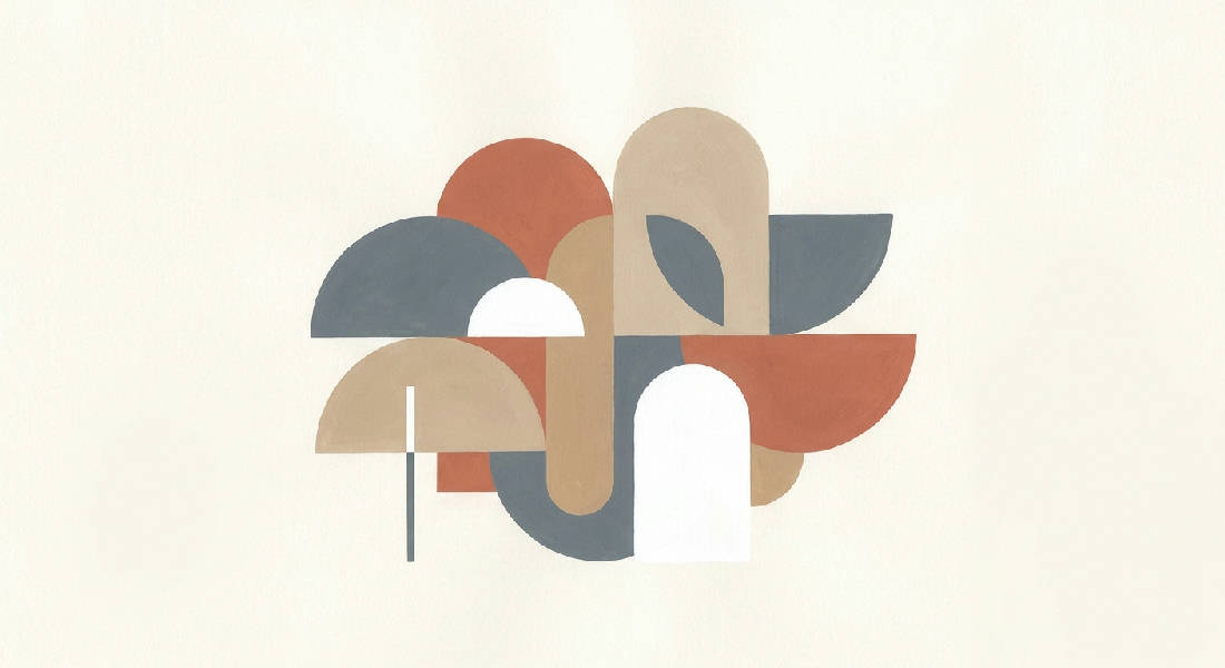 Abstrakt minimalistisk komposition med överlappande halvcirklar och bågar i terracotta, beige, grått och vitt.